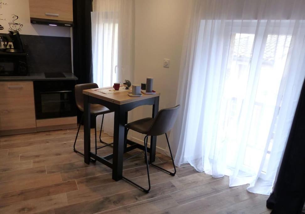 La Pierre N°6 Grand Studio Avec Clim Tartas Dış mekan fotoğraf